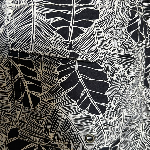 Saks Fifth Avenue Collection Navy Tropical Print Swim Trunks Sz: XL MFSP:  $118. - Picture 7 of 7